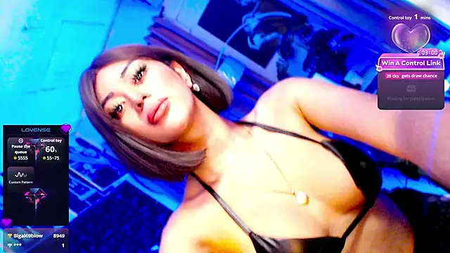 KYLIE_SHEMALE's Live XXX Chat