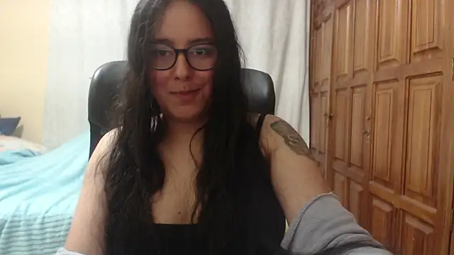 Venus_cat_ Adlı Modelin Canlı XXX Sohbeti