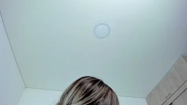 im_sarah34 Live XXX-Chat