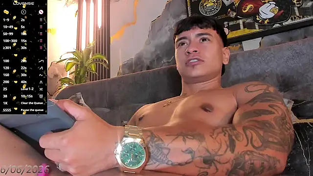 XXX chat uživo modela Ftm_xxxperiencie