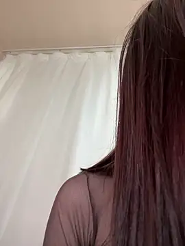 MiraXS' Live XXX Chat