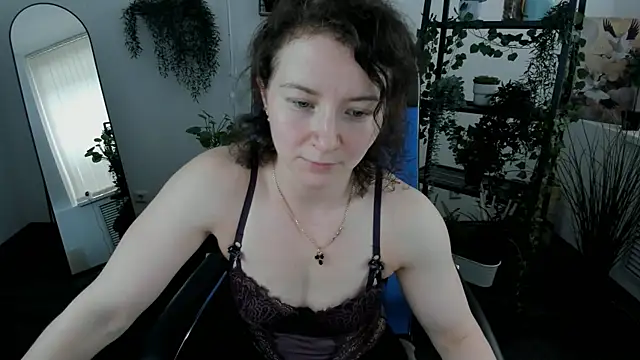 AureliaGleam's Live XXX Chat