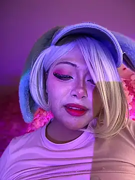 seraphine23 live XXX chat
