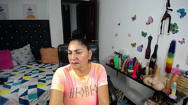 แชท XXX สดของ mature_bigboobs10