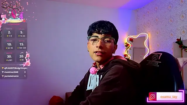 Živý XXX chat osamu_tay