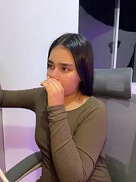 XXX chat uživo modela I_Samanthaa