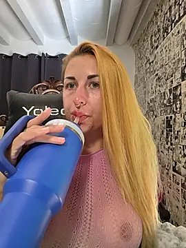 Chat +18 de kylie_blck ao vivo