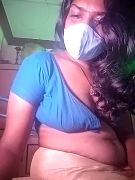 Tamil_Kavitha Live XXX-Chat