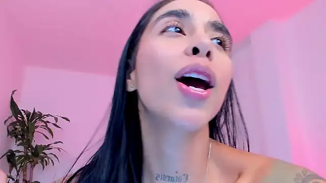 Czat XXX na żywo – sophierooy22