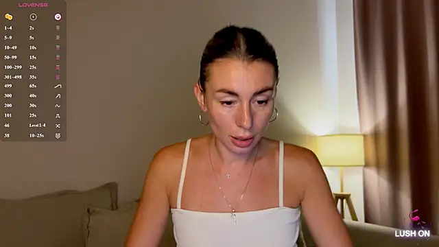 DannaEvan Adlı Modelin Canlı XXX Sohbeti