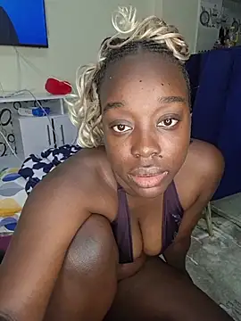 its_roseyn Live XXX chat