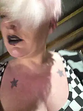 PinkTheHawk লাইভ XXX চ্যাট