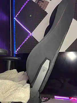 bigryann23's Live XXX Chat