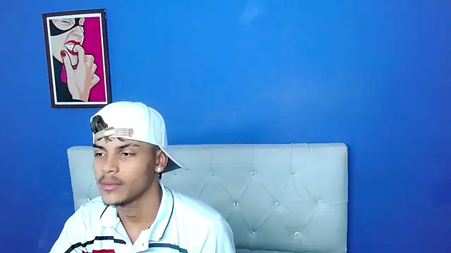 Chat +18 de Angel_foxc13 ao vivo