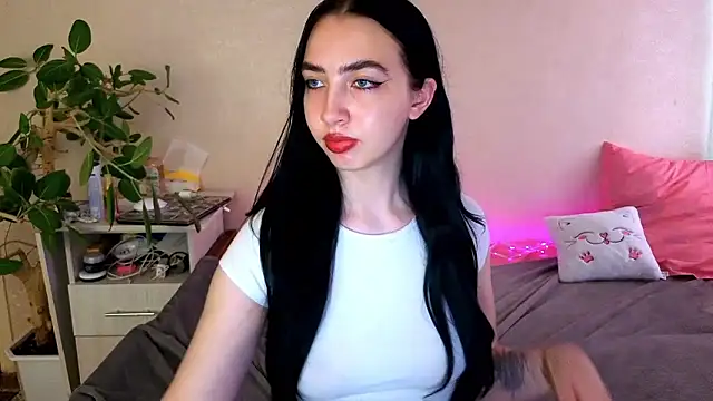 Chat +18 de WildKittenX_ ao vivo