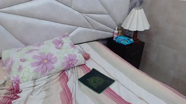Živý XXX chat Andy-Sharit