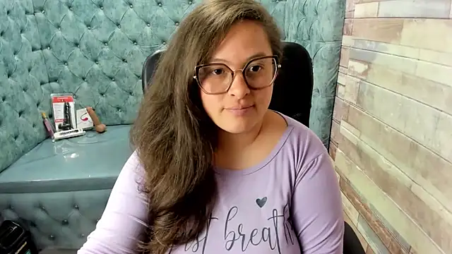 Sarah_Boobs_: онлайн-секс-чат