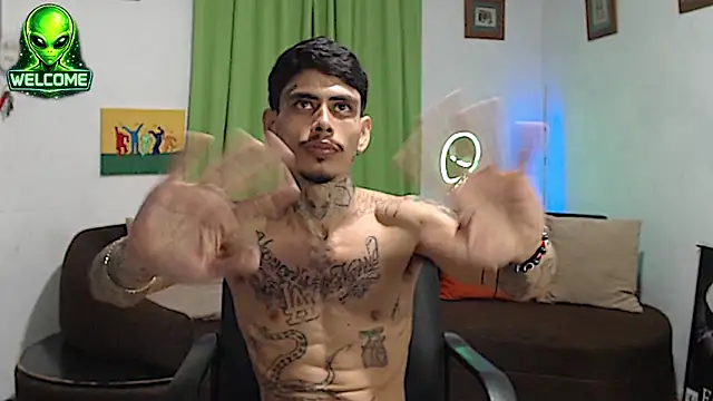 alpha_zom élő XXX-chatje