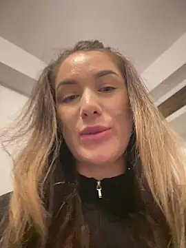 Chat XXX Live HotXMom_