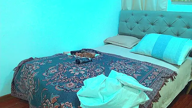 دردشة sasi_luna الجنسية المباشرة