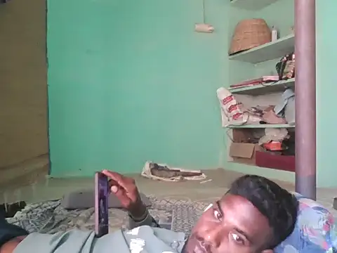 Tamilgud23's Live XXX Chat