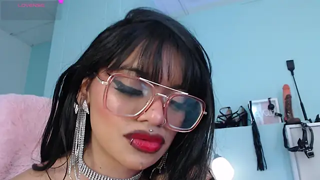 Czat XXX na żywo – Emerald_gh