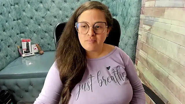 Czat XXX na żywo – Sarah_Boobs_