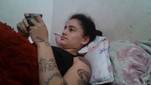 girl_tits' Live XXX Chat