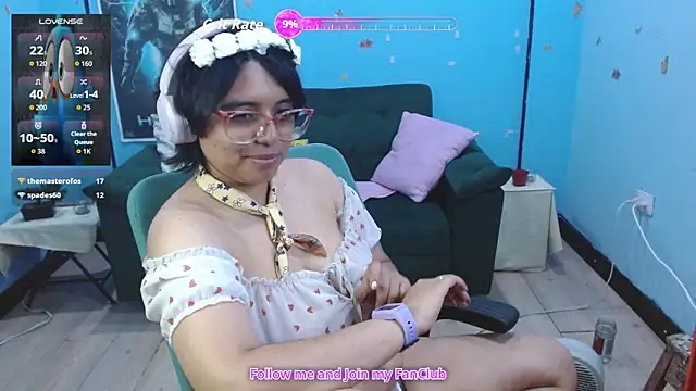 ohmysqueak's Live XXX Chat