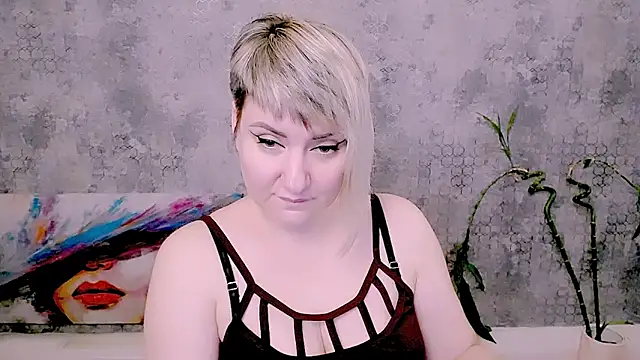 Djullia's Live XXX Chat