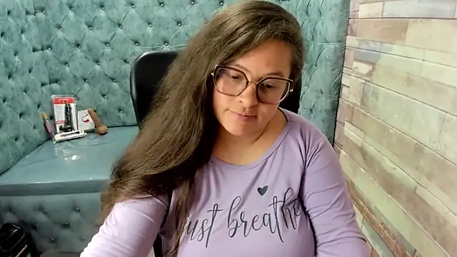 Sarah_Boobs_: онлайн-секс-чат