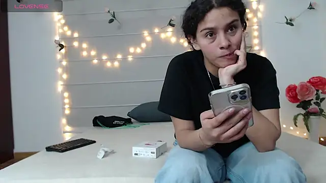 Chat +18 de Sarabubbie ao vivo