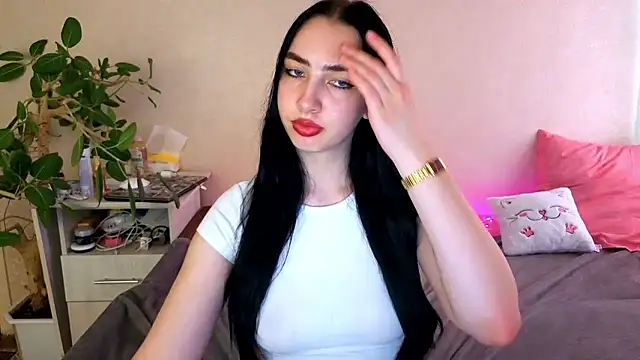 XXX chat uživo modela WildKittenX_