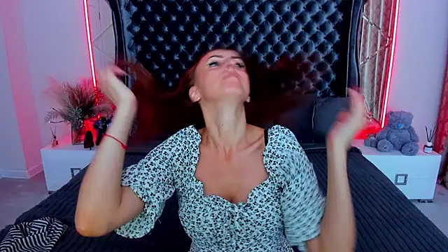 Rebecca_Diamond's Live XXX Chat