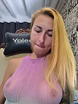 kylie_blck: απε υθείας συνομιλία ΧΧΧ