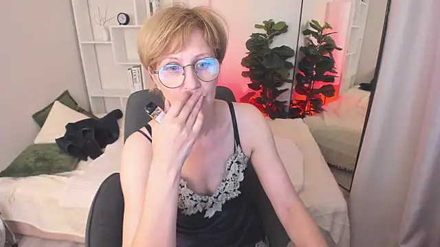 Paris_Cherry Live XXX-chat