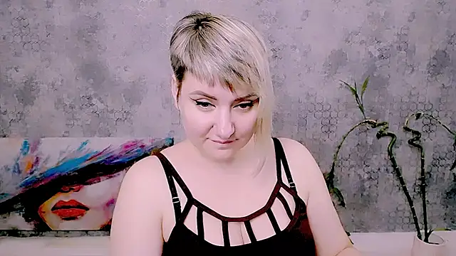 Chat +18 de Djullia ao vivo