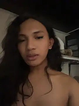 slutty_aki Pertunjukan Webcam