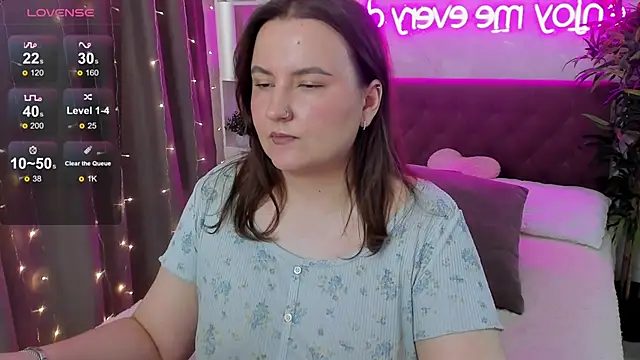 FeralPeach Adlı Modelin Canlı XXX Sohbeti