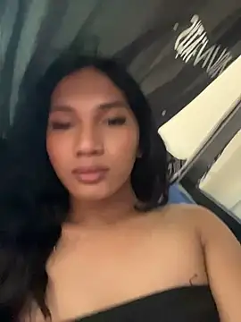 Show modela slutty_aki na web-kameri