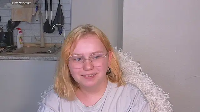 soft_focus Chat XXX live