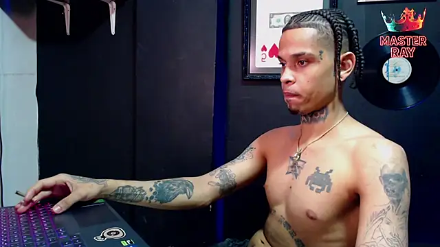 XXX chat uživo modela lilray99