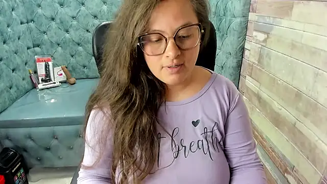 Sarah_Boobs_ 即時 XXX 聊天