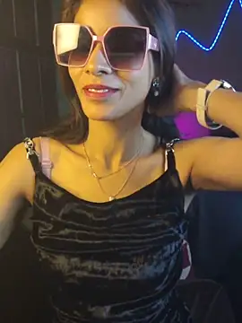 Ivy_the_goddess Adlı Modelin Canlı XXX Sohbeti