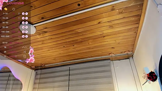 cristal__hot_1 élő XXX-chatje
