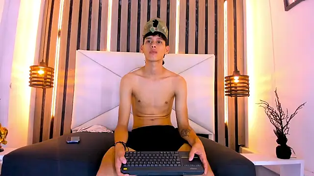 Chatroom XXX en direct de Pit_Ross