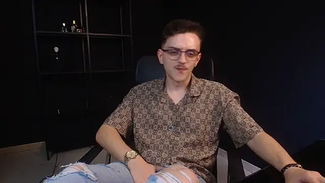 Онлайн чат XXX FelixStarkk