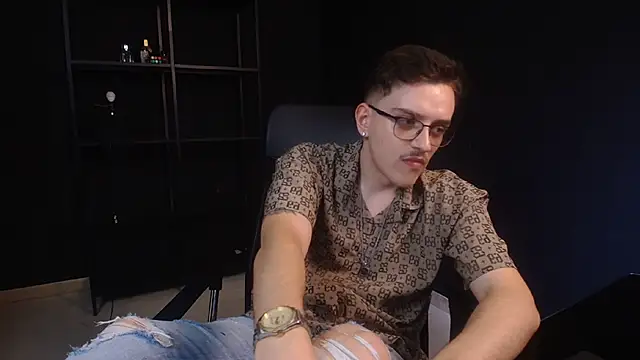 FelixStarkk 라이브 XXX 채팅