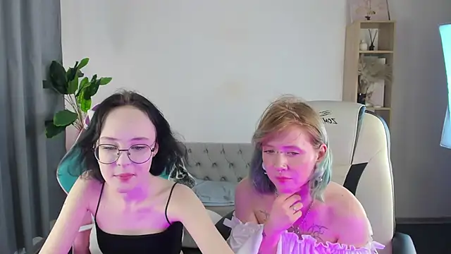 Онлайн чат XXX Elira_Vane