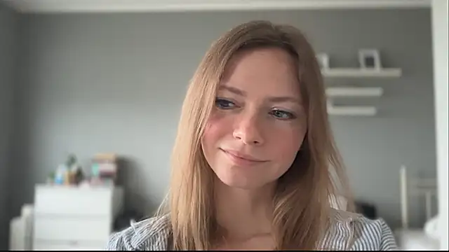 MillieShow Chat XXX live